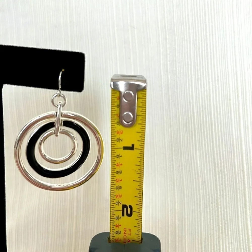 Simple and Elegant Black and Silver Tone Circle Earrings